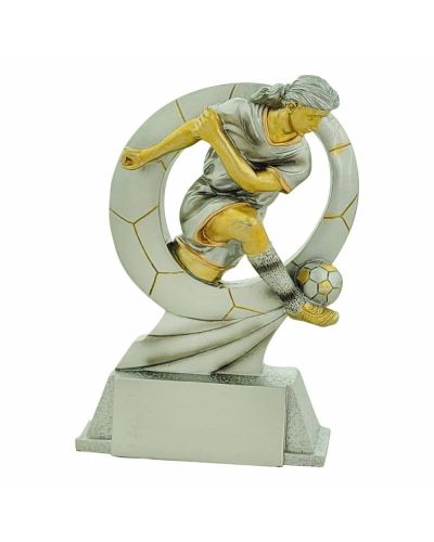 statuetka-39304-pilka-nozna-kobieta.jpg