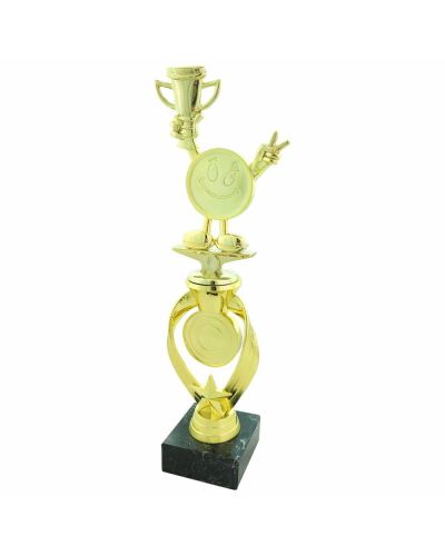 statuetka-4418-ludzik-z-pucharem.jpg
