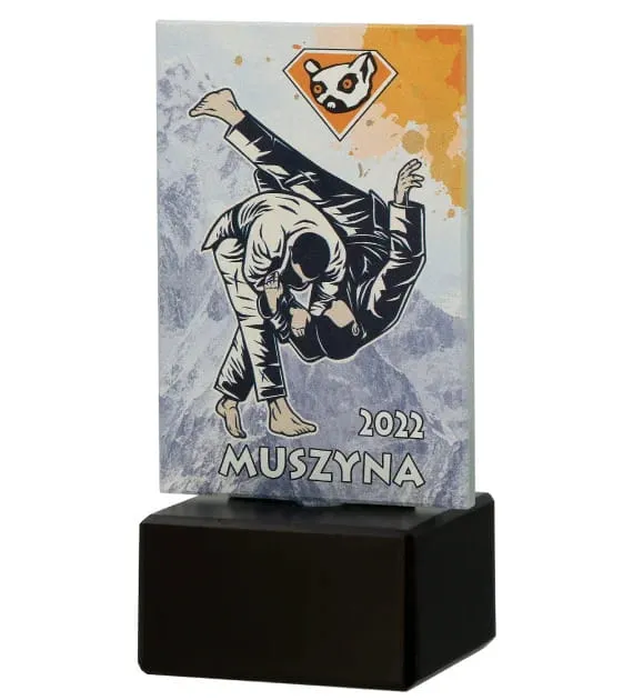 Statuetka-Muszyna-2022-bok.jpg