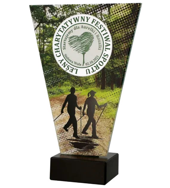 Statuetka-Lesny-Charytatywny-Festiwal-Sportu-nordic-walking-bok.jpg
