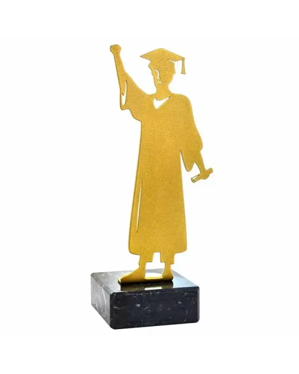 statuetka-4312-absolwent_11zon.jpg