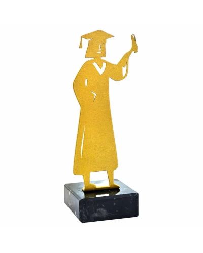 statuetka-4310-absolwentka_11zon.jpg