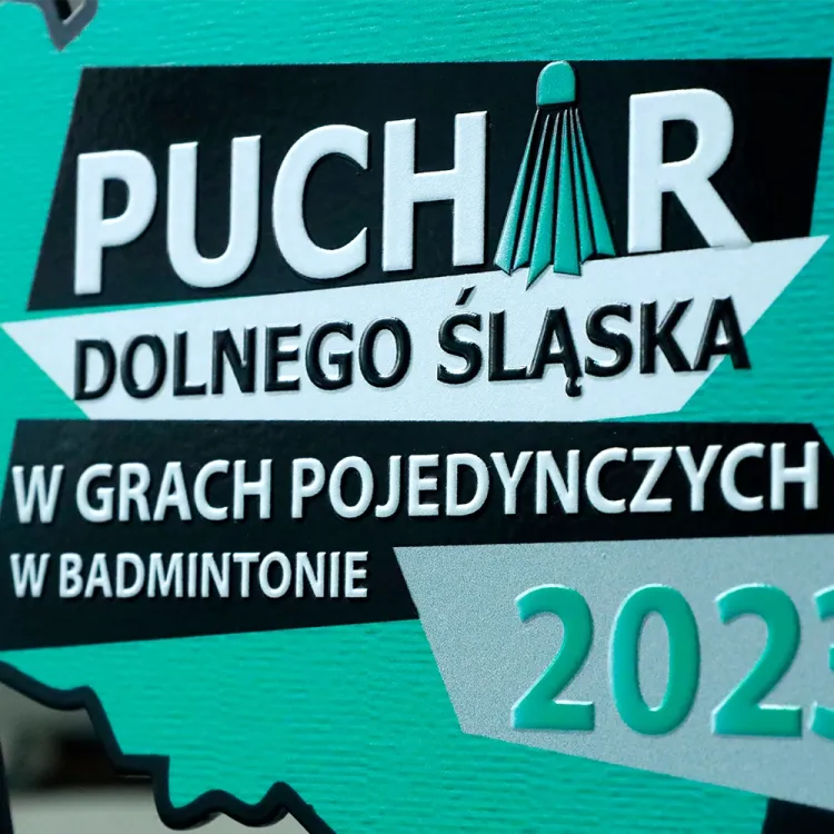 Puchar-Dolnego-Slaska-w-Grach-Pojedynczych-w-Badmintonie-statuetka_2.jpg