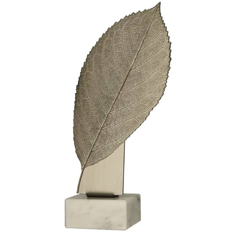 Statuetka-metalowa-Lisc_1.jpg