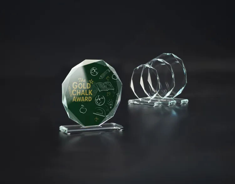 Szklane trofeum na zawody pływackie i podnoszenie ciężarów 8061