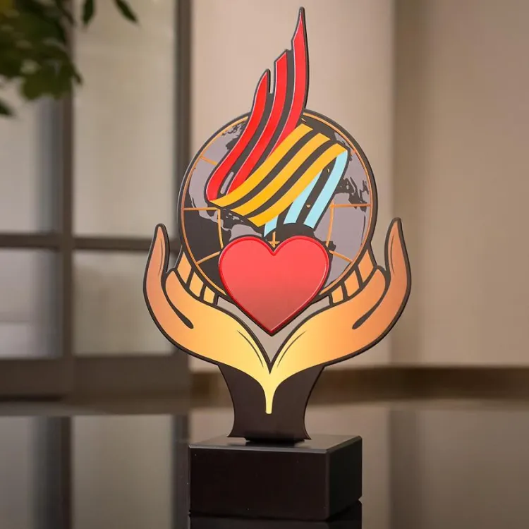 Statuetka Metalowa na Zamówienie 18–20 cm | Własny Projekt